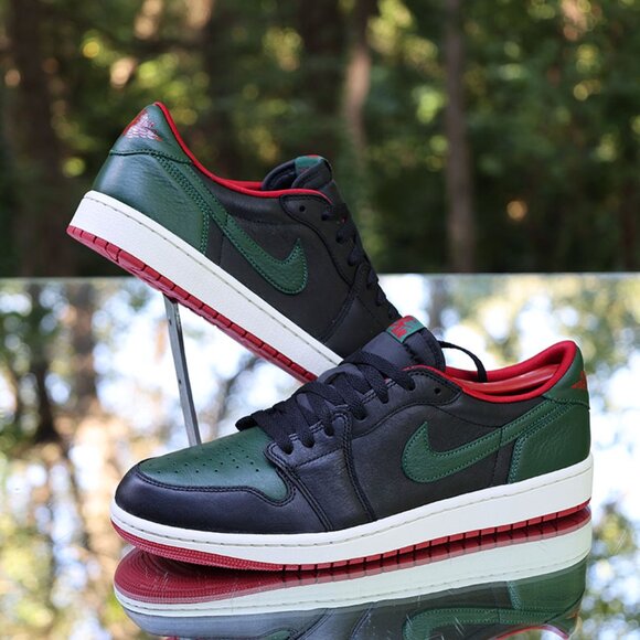 Jordan 1 Retro Low OG Black Gorge Green - Picture 2 of 14